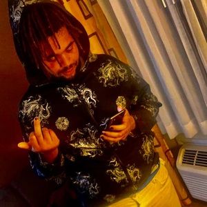 Meet your Posher, Niko